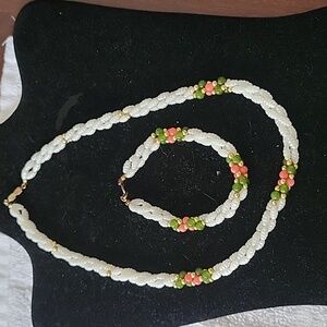 Vintage coral pearls necklace